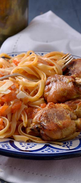 Chicken with spaghetti and chilli